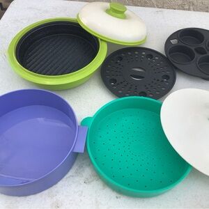 RANGE MATE & Tupperware  Microwave Cooker with Muffin Pan & Steamer Insert -